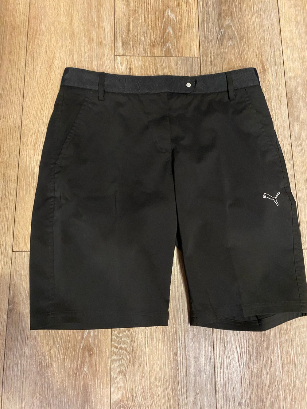 Puma Golf Shorts Women’s Size 6 Black Bermuda Length Fun Print Lining